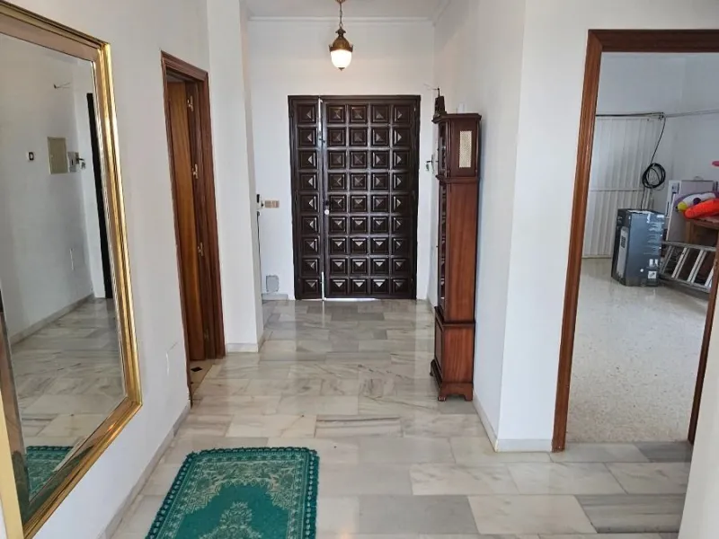 House - Detached Villa в продаже в Mijas, Málaga. В доме 4 спален и 4 ванных комнат. Площадь дома 377 м². Площадь участка 1220 м²