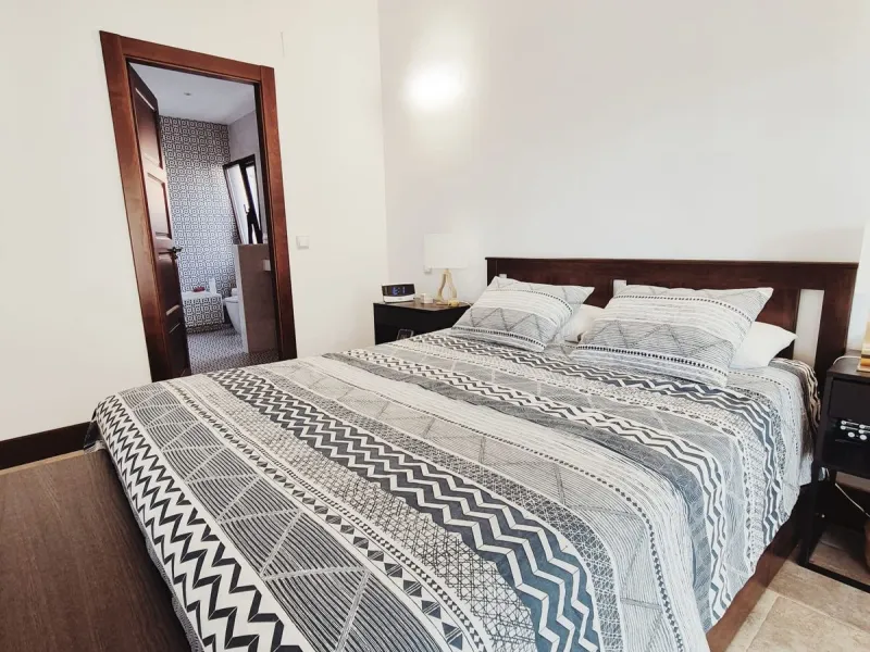 Discover this stunning Mediterranean-style home, located just a few meters from the sea. This charming residence offers an unbeatable location, with restaurants nearby and a seaside promenade within easy walking distance. The house features five spacious 