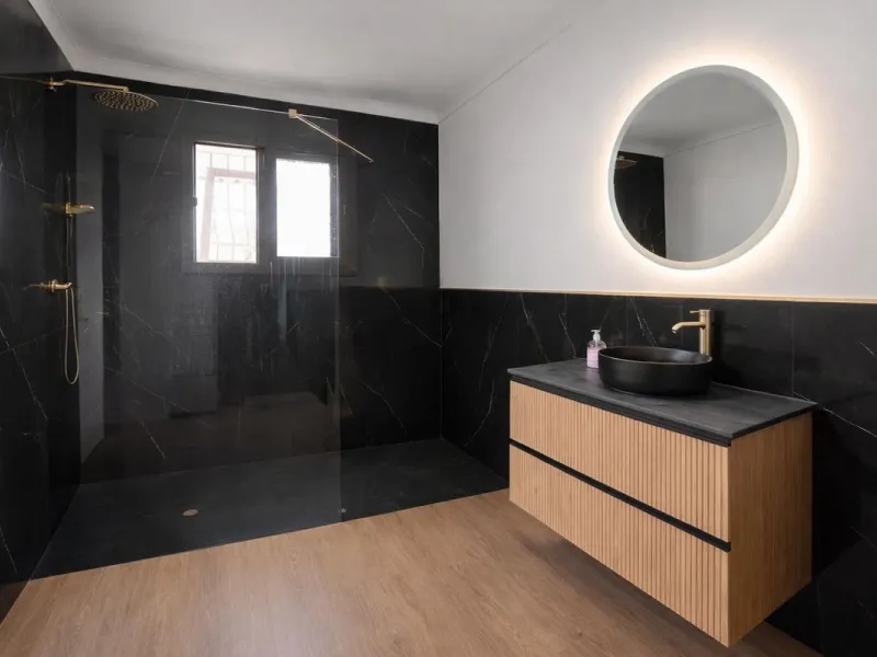 House - Detached Villa в продаже в Mijas, Málaga. В доме 4 спален и 4 ванных комнат. Площадь дома 377 м². Площадь участка 1220 м²