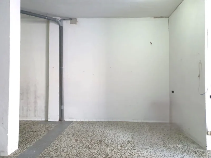 Unique opportunity on Avenida Principal de Las Flores, Las Lagunas de Mijas!