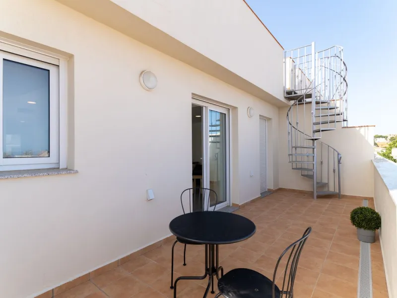 Commercial - Apartment Complex в продаже в Mijas, Málaga. В доме 17 спален и 16 ванных комнат. Площадь дома 851 м²