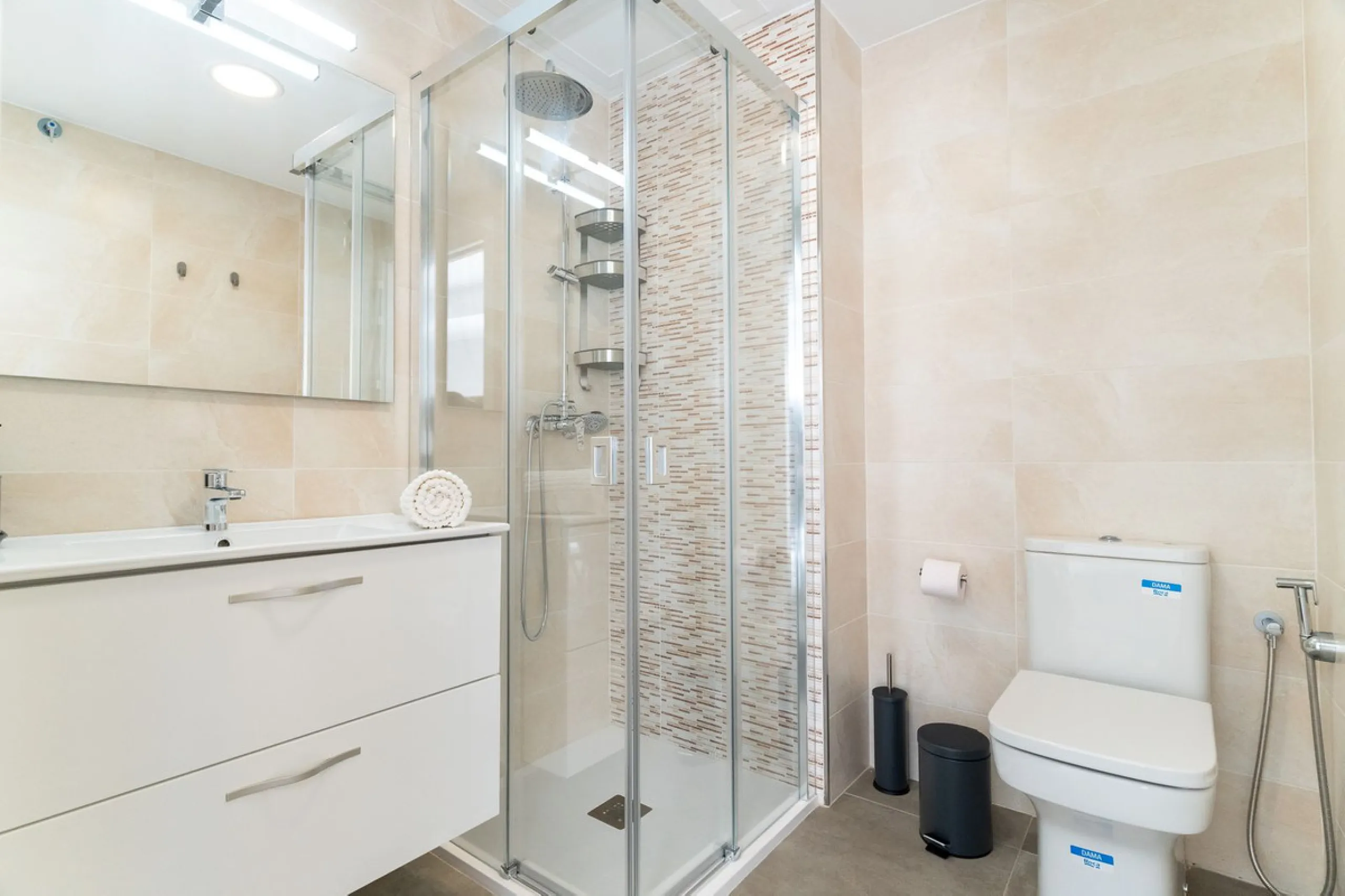 Commercial - Apartment Complex в продаже в Mijas, Málaga. В доме 17 спален и 16 ванных комнат. Площадь дома 851 м²