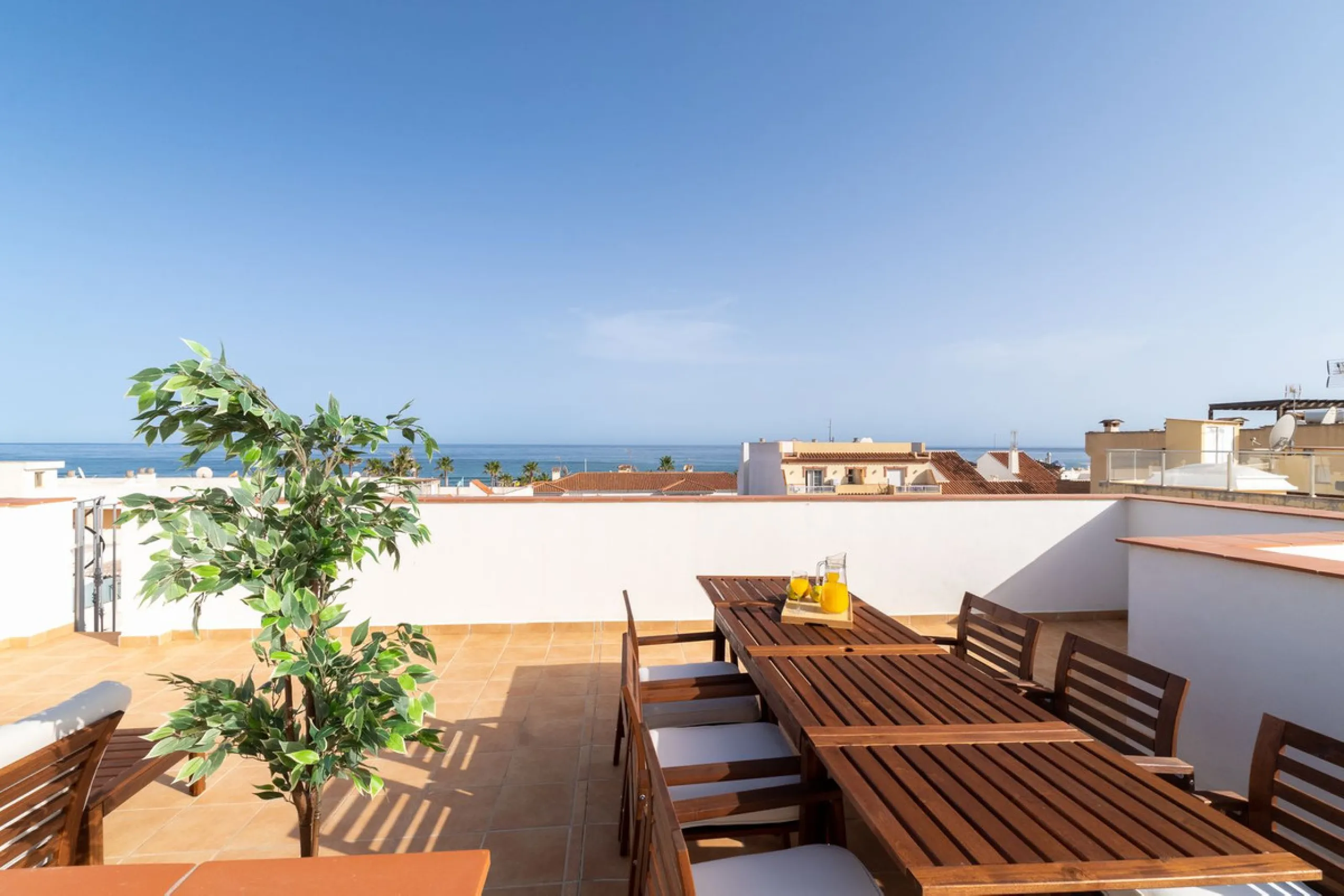 Commercial - Apartment Complex в продаже в Mijas, Málaga. В доме 17 спален и 16 ванных комнат. Площадь дома 851 м²