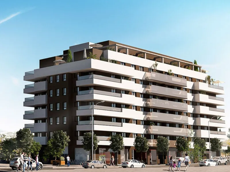 Discover your dream penthouse in the heart of Estepona ready to move in! This is a modern 160m² penthouse, newly built in 2023, offering you an exclusive lifestyle with all the comforts at your fingertips. Located on the 6th floor, this exterior home feat