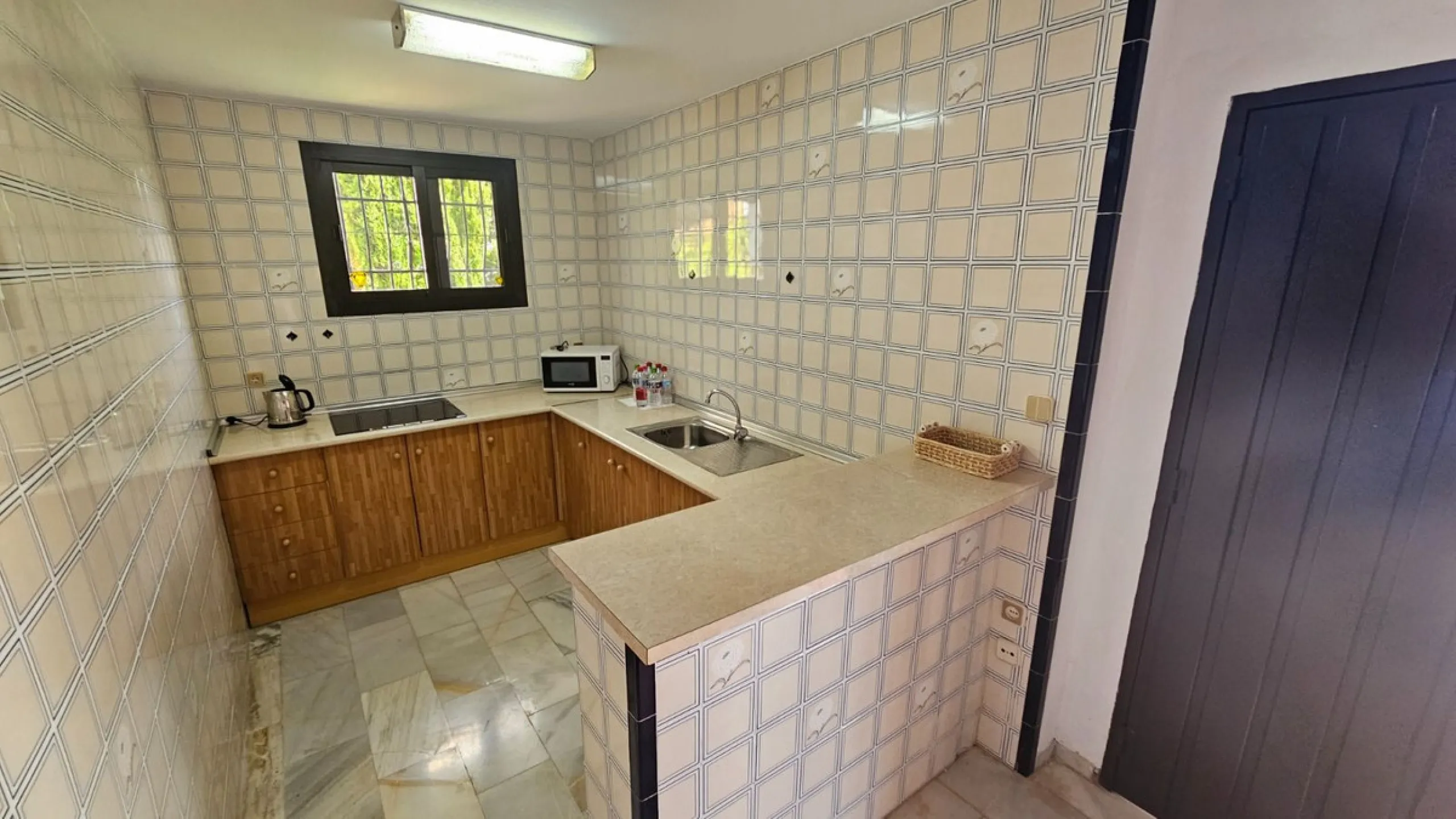 House - Detached Villa в продаже в Mijas, Málaga. В доме 4 спален и 4 ванных комнат. Площадь дома 377 м². Площадь участка 1220 м²