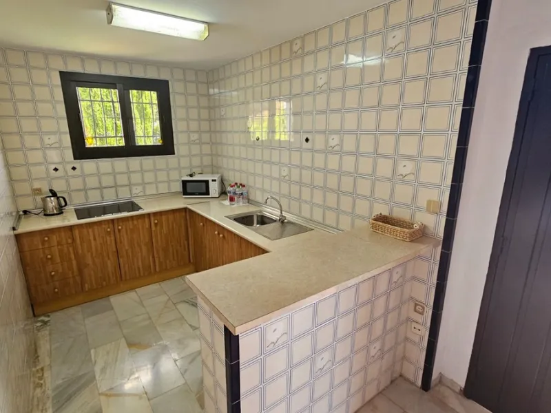 House - Detached Villa в продаже в Mijas, Málaga. В доме 4 спален и 4 ванных комнат. Площадь дома 377 м². Площадь участка 1220 м²