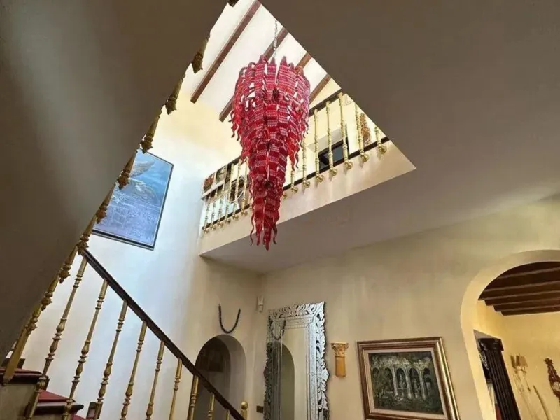 This wonderful estate is located in a privileged area with stunning panoramic sea and mountain views and has 38,000 meters of plot with a house of 2,300 meters built.
