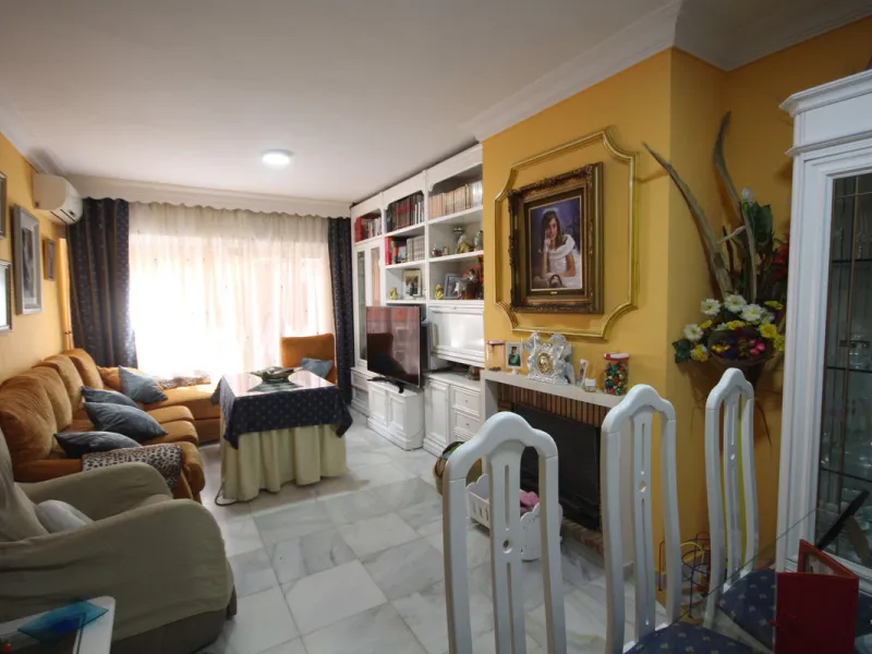 Fantastic semi-detached house in the heart of La Cala de Mijas, just a few steps from the beach!!