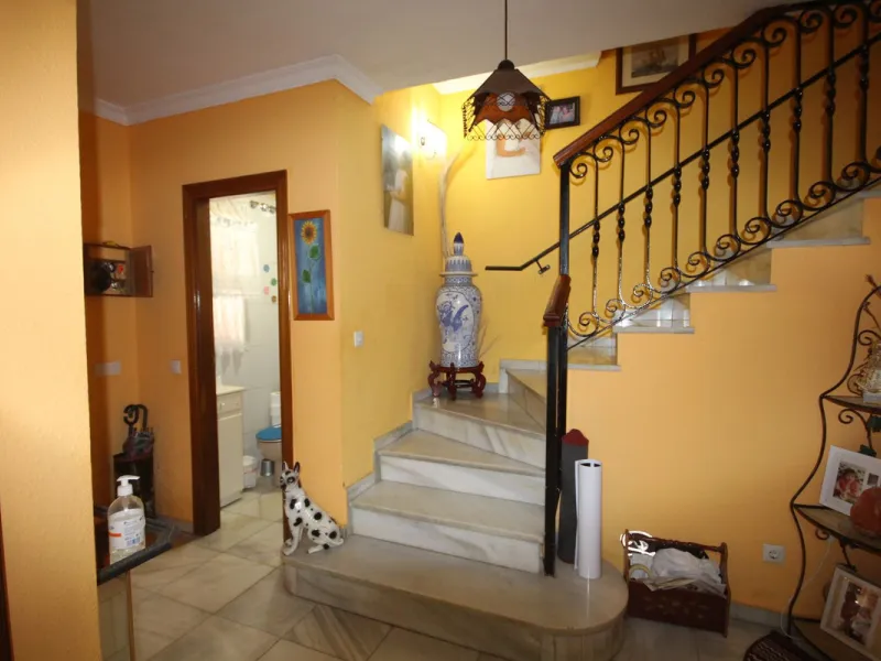 Fantastic semi-detached house in the heart of La Cala de Mijas, just a few steps from the beach!!