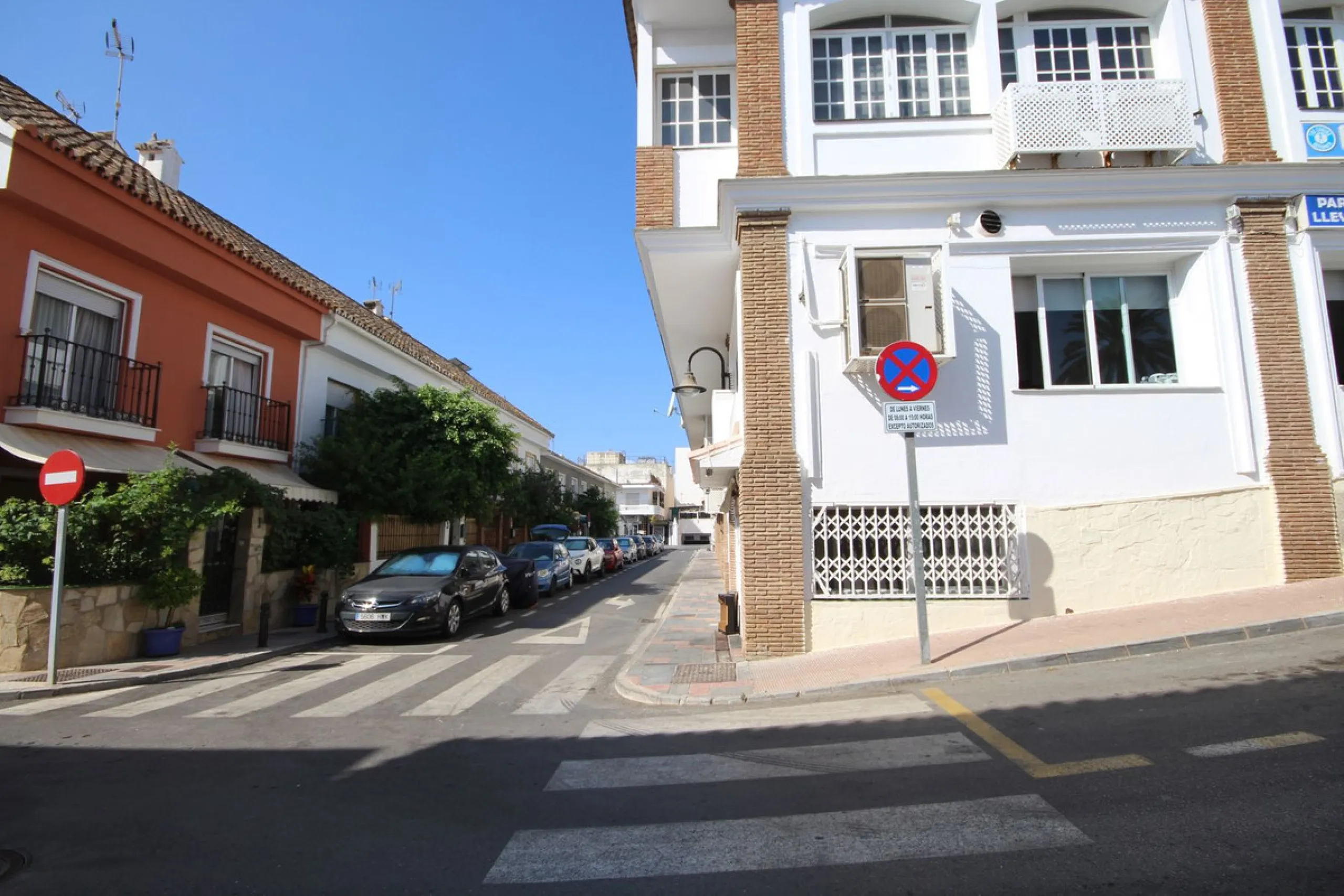 Fantastic semi-detached house in the heart of La Cala de Mijas, just a few steps from the beach!!