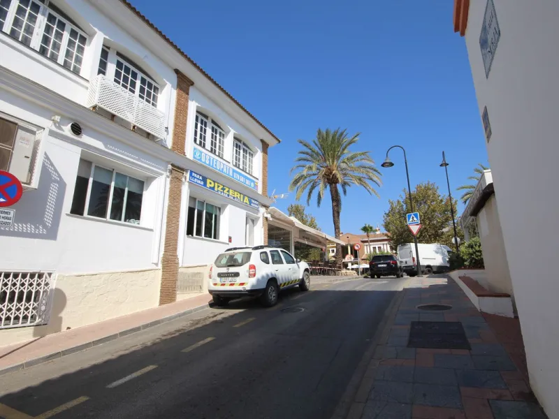 Fantastic semi-detached house in the heart of La Cala de Mijas, just a few steps from the beach!!