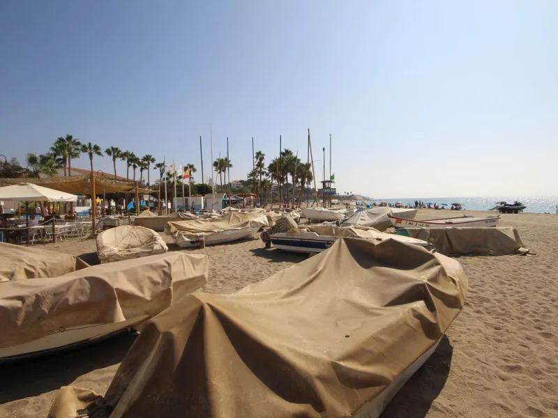 Fantastic semi-detached house in the heart of La Cala de Mijas, just a few steps from the beach!!