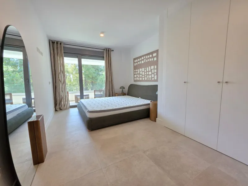 BRAND NEW LUXURY SEMI-DETACHED HOUSE - An exclusive semi-detached house (never used) with private garden set in a contemporary architectural style complex nestled in the heart of El Chaparral pine wood. This luxury property offers well distributed interio