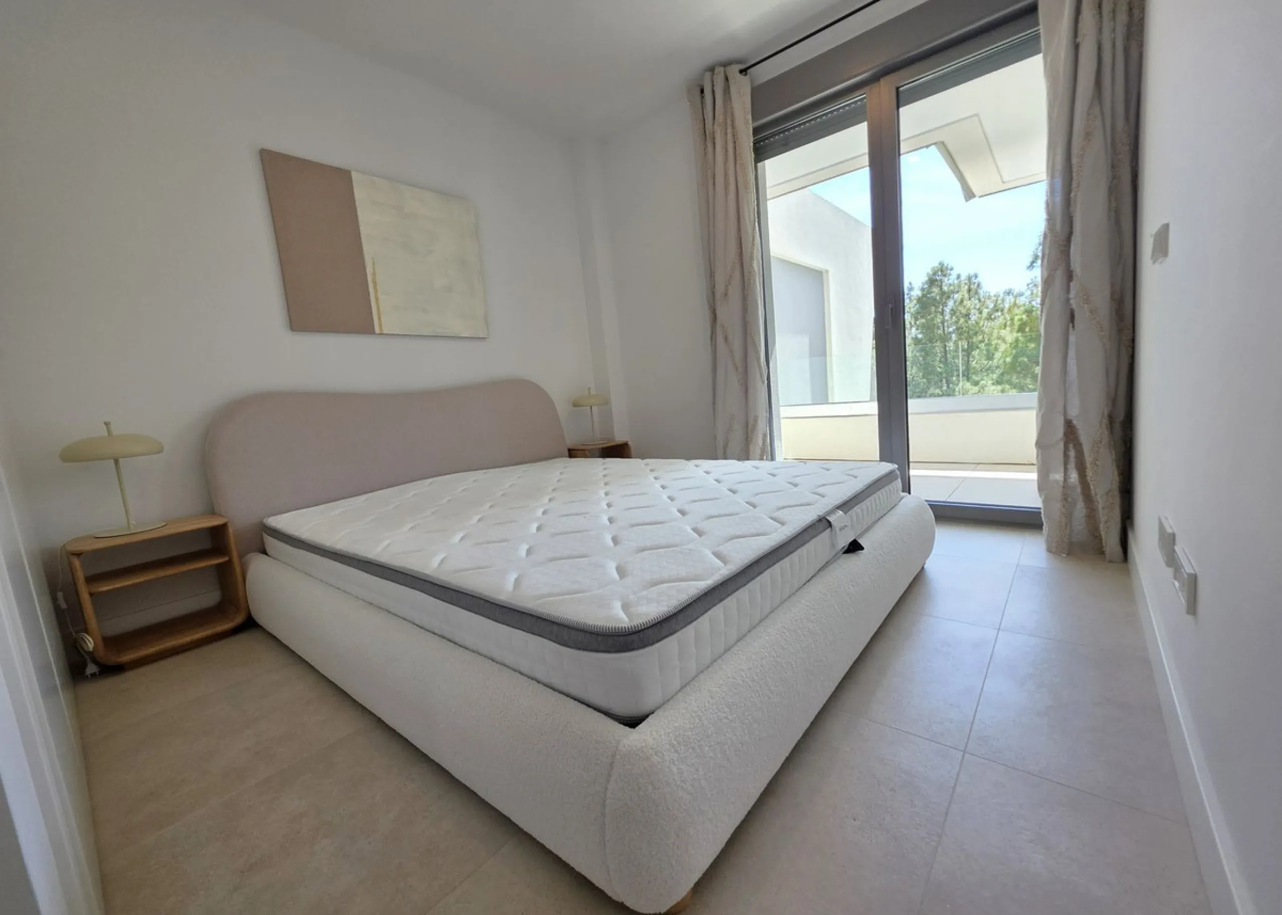 BRAND NEW LUXURY SEMI-DETACHED HOUSE - An exclusive semi-detached house (never used) with private garden set in a contemporary architectural style complex nestled in the heart of El Chaparral pine wood. This luxury property offers well distributed interio