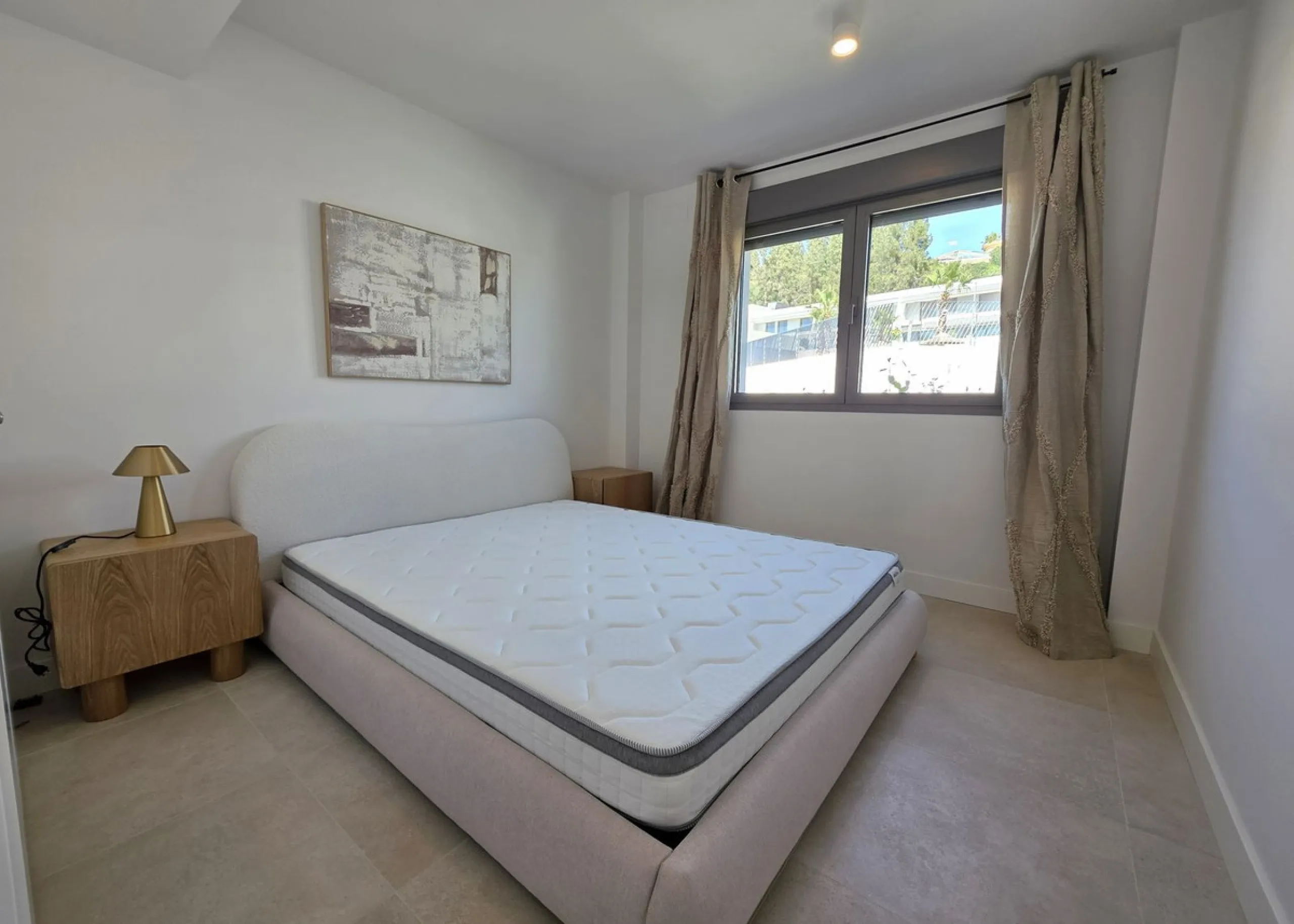 BRAND NEW LUXURY SEMI-DETACHED HOUSE - An exclusive semi-detached house (never used) with private garden set in a contemporary architectural style complex nestled in the heart of El Chaparral pine wood. This luxury property offers well distributed interio