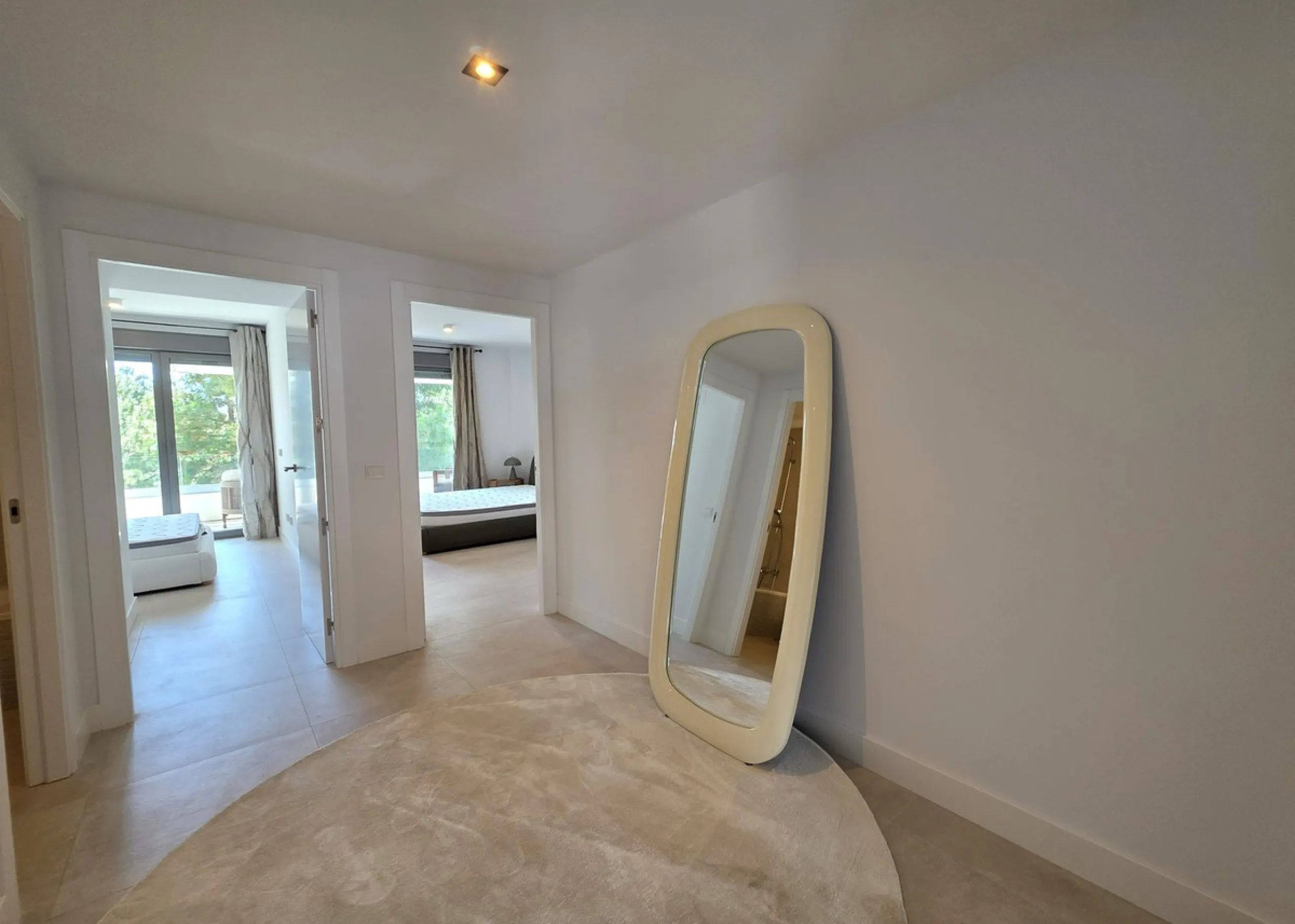 BRAND NEW LUXURY SEMI-DETACHED HOUSE - An exclusive semi-detached house (never used) with private garden set in a contemporary architectural style complex nestled in the heart of El Chaparral pine wood. This luxury property offers well distributed interio