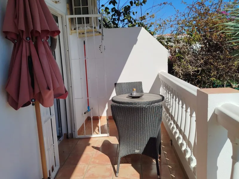 Stylish and Well-Planned Apartment with Sea Views and Tourist License