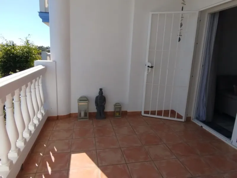 Stylish and Well-Planned Apartment with Sea Views and Tourist License