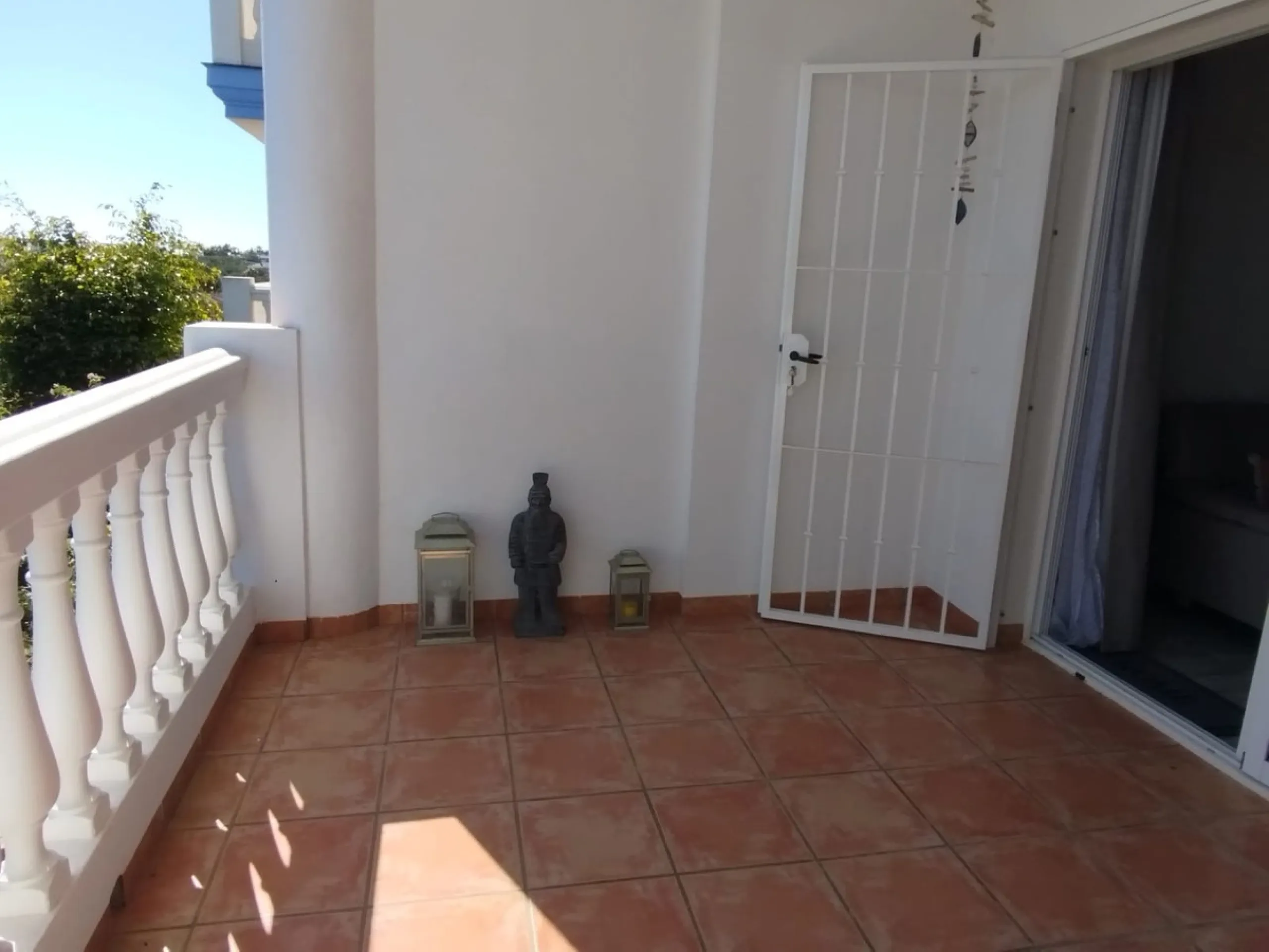 Stylish and Well-Planned Apartment with Sea Views and Tourist License