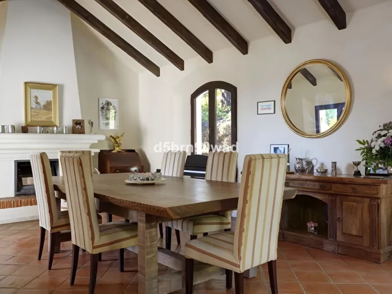 House - Detached Villa в продаже в Gaucín, Málaga. В доме 4 спален и 4 ванных комнат. Площадь дома 713 м². Площадь участка 33000 м²
