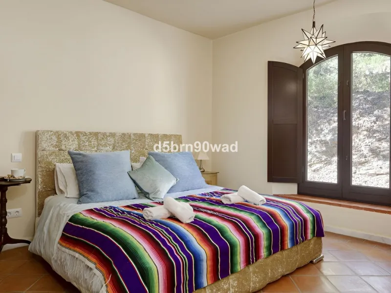 House - Detached Villa в продаже в Gaucín, Málaga. В доме 4 спален и 4 ванных комнат. Площадь дома 713 м². Площадь участка 33000 м²