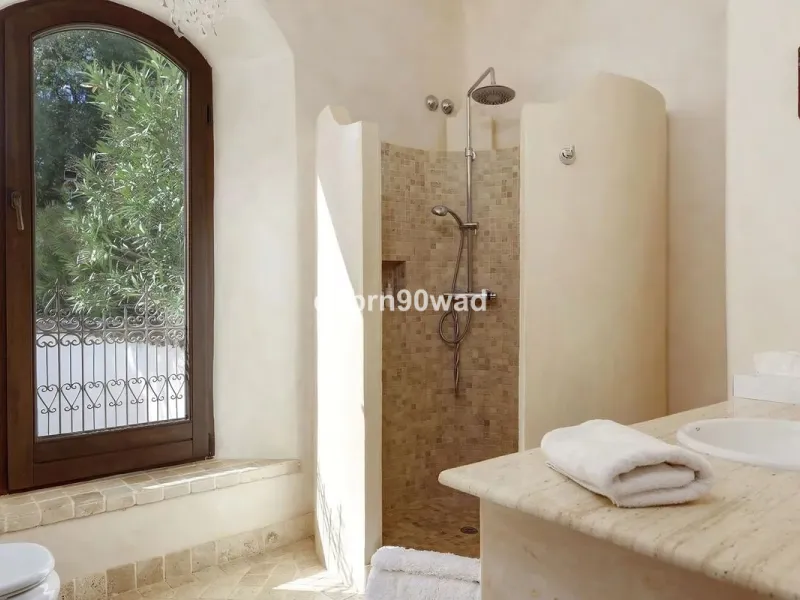 House - Detached Villa в продаже в Gaucín, Málaga. В доме 4 спален и 4 ванных комнат. Площадь дома 713 м². Площадь участка 33000 м²