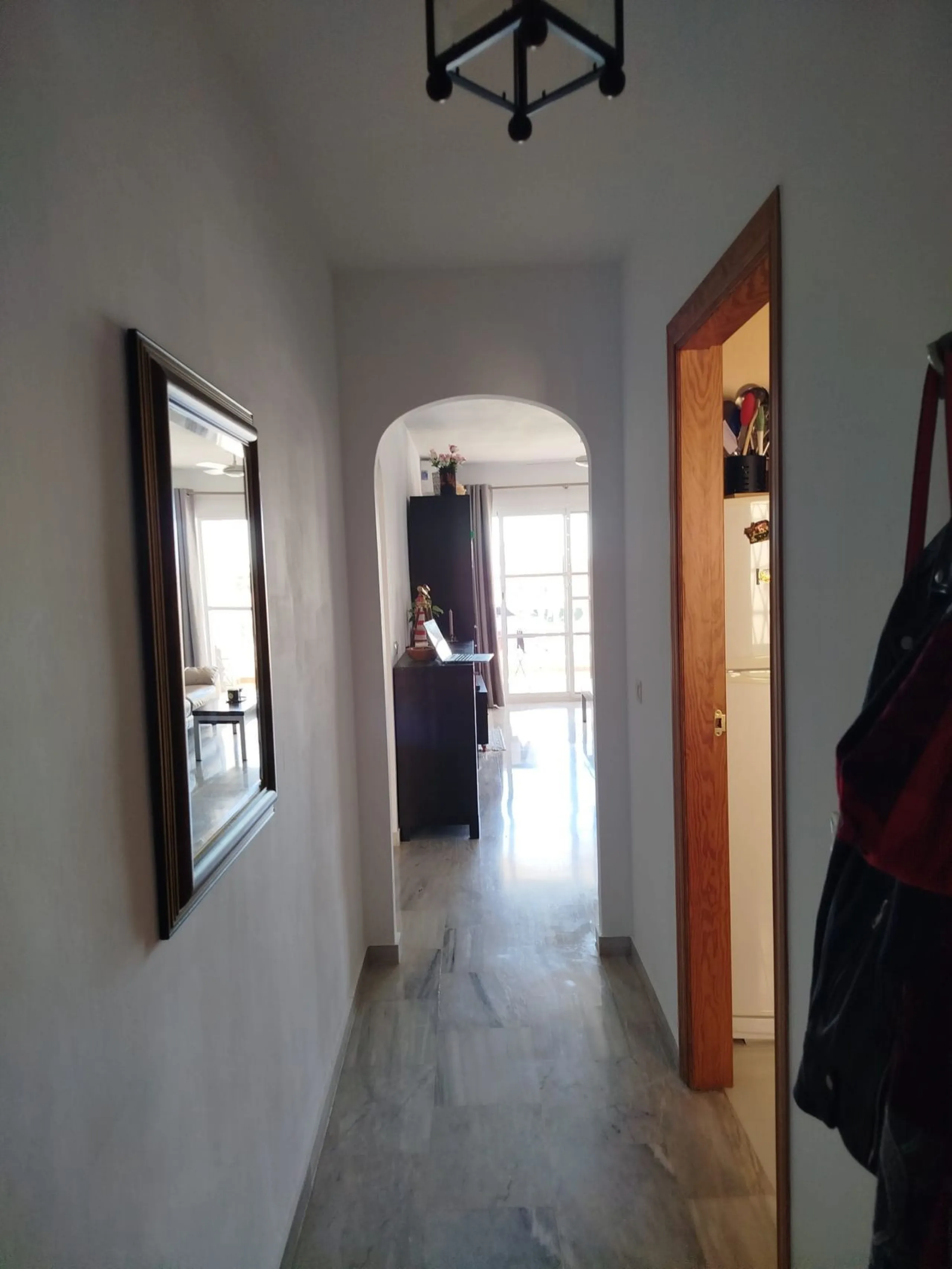 Stylish and Well-Planned Apartment with Sea Views and Tourist License