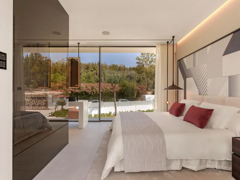 House - Semi-Detached House в продаже в Marbella, Málaga. В доме 4 спален и 4 ванных комнат. Площадь дома 693 м². Площадь участка 335 м²