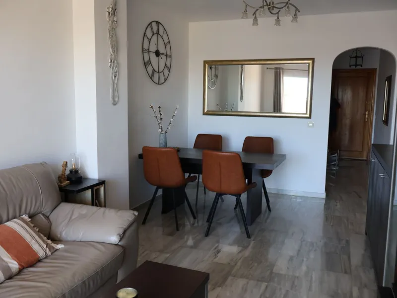 Stylish and Well-Planned Apartment with Sea Views and Tourist License