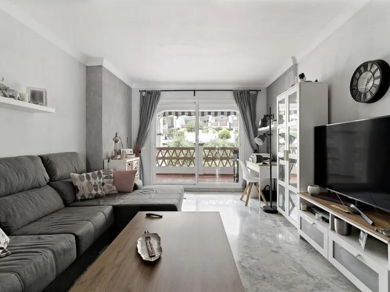Apartment - Middle Floor Apartment в продаже в Mijas, Málaga. В доме 2 спален и 2 ванных комнат. Площадь дома 105 м²