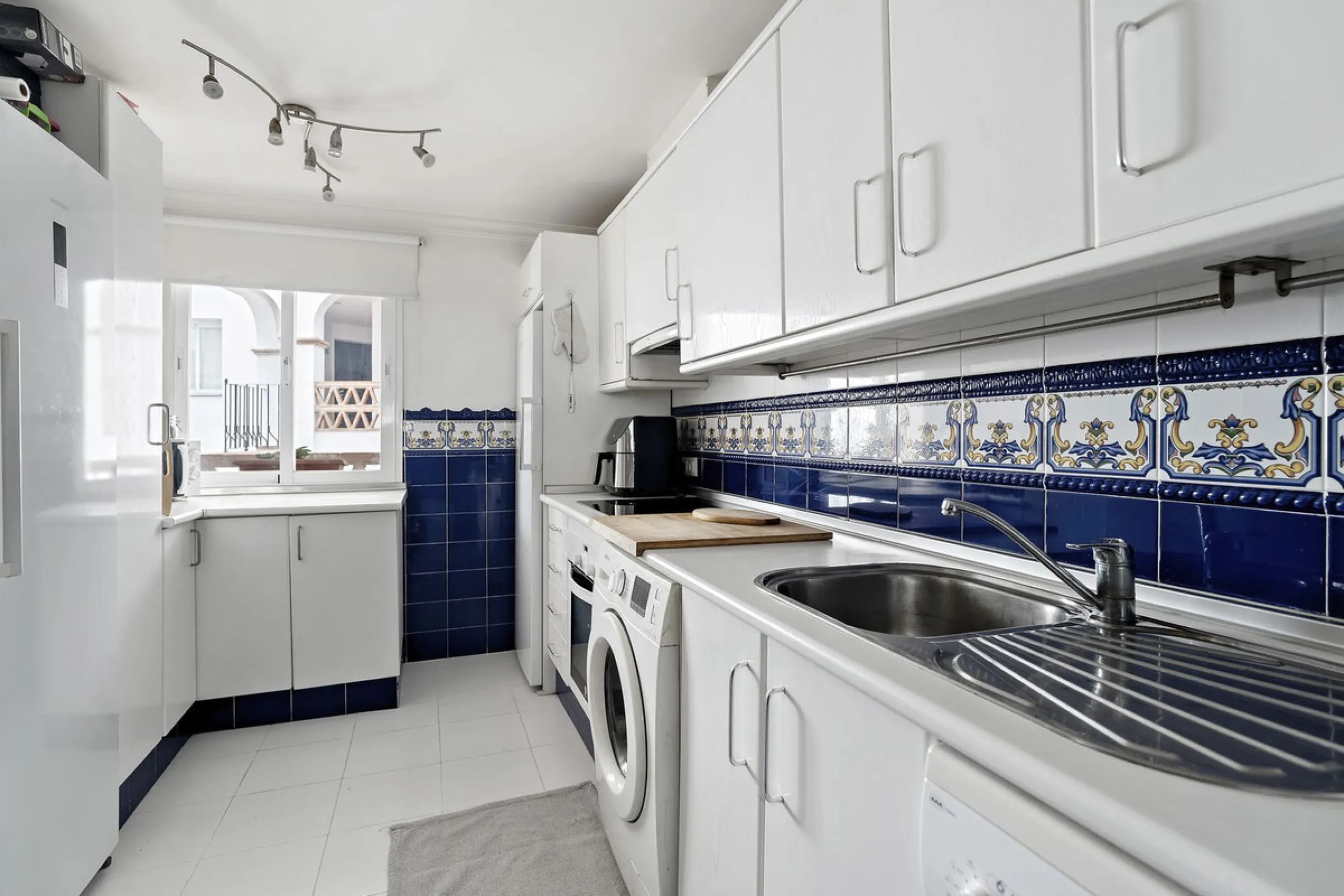 Apartment - Middle Floor Apartment в продаже в Mijas, Málaga. В доме 2 спален и 2 ванных комнат. Площадь дома 105 м²