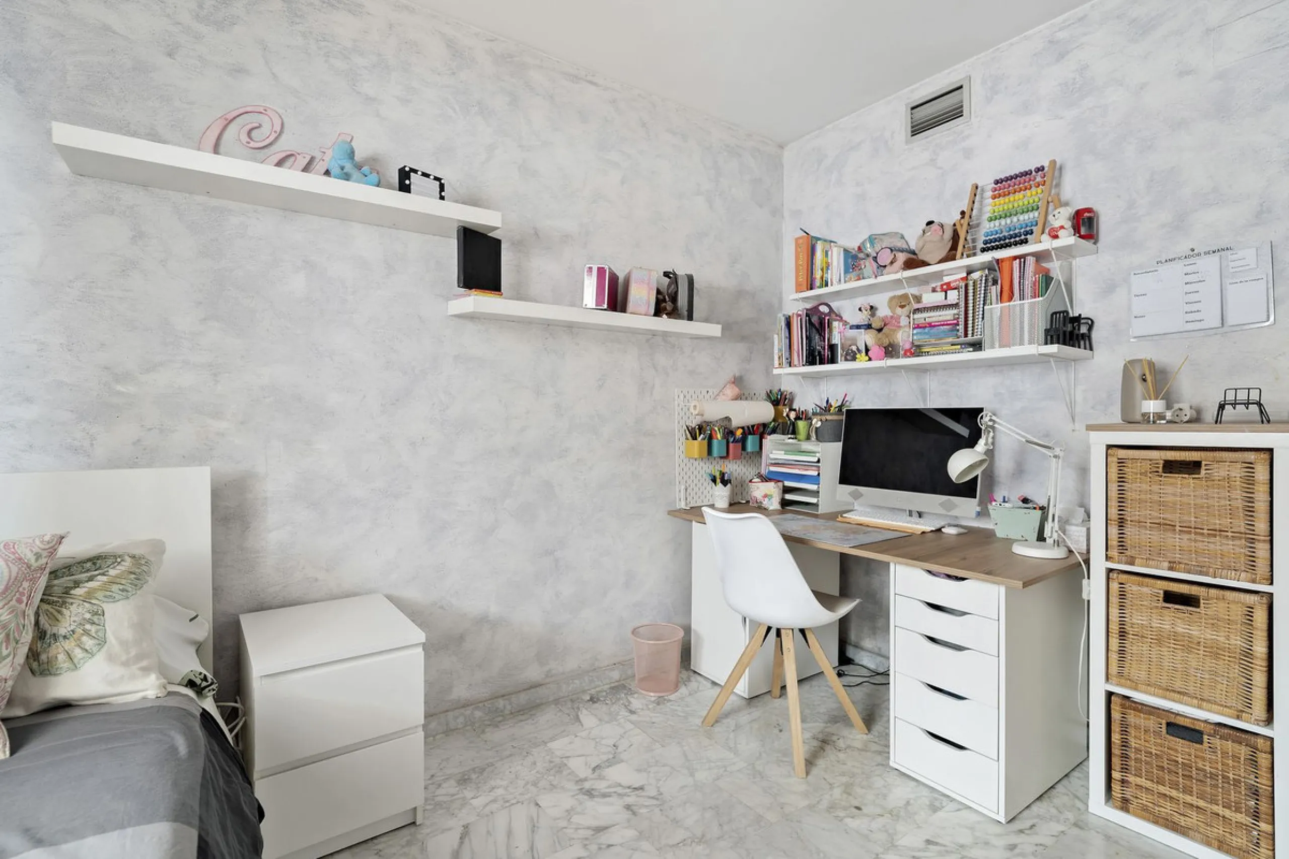 Apartment - Middle Floor Apartment в продаже в Mijas, Málaga. В доме 2 спален и 2 ванных комнат. Площадь дома 105 м²