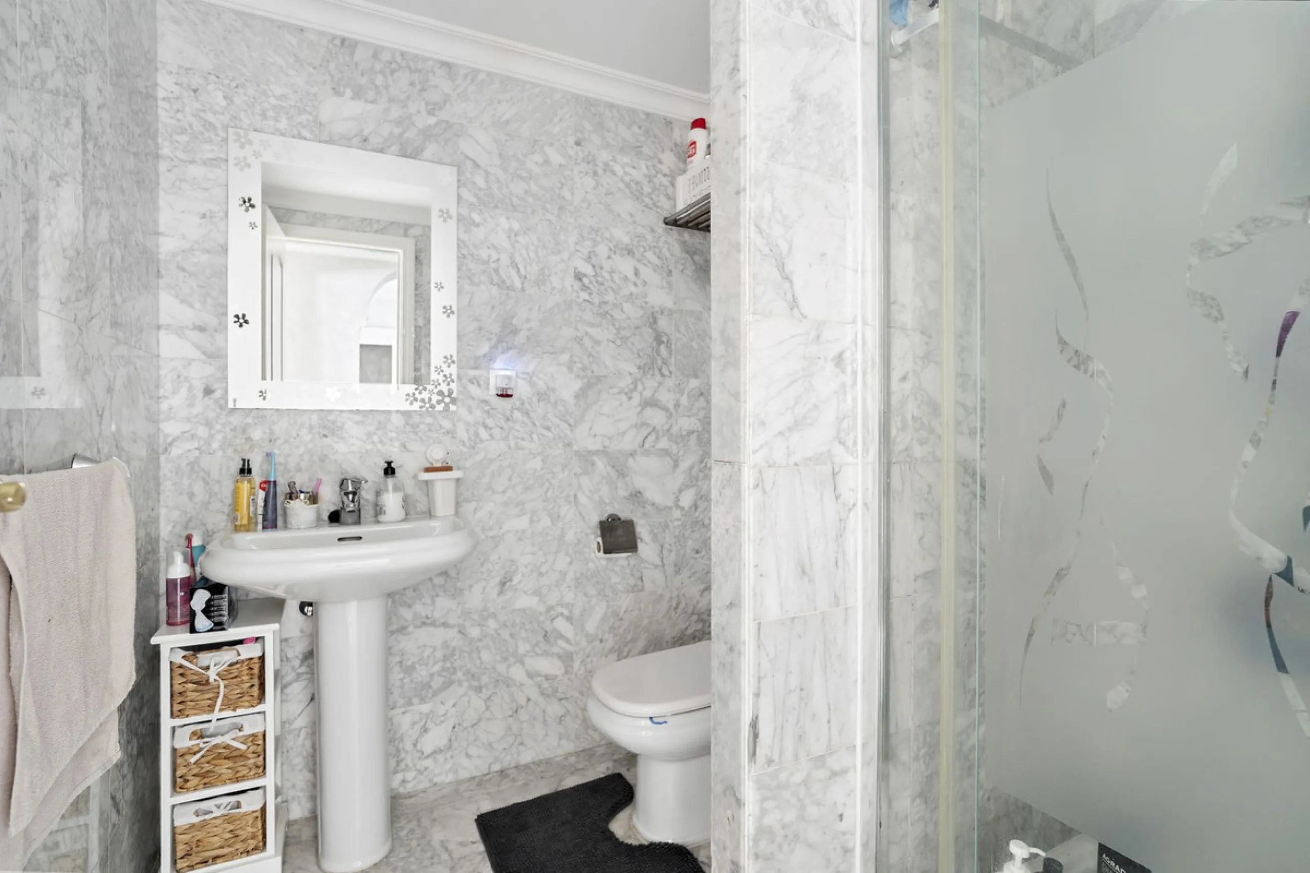 Apartment - Middle Floor Apartment в продаже в Mijas, Málaga. В доме 2 спален и 2 ванных комнат. Площадь дома 105 м²