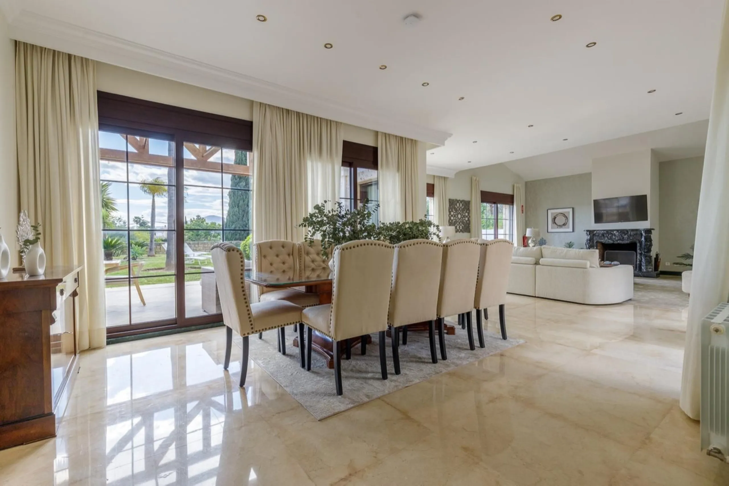 VILLA AT THE BEST PRICE IN MIJAS GOLF