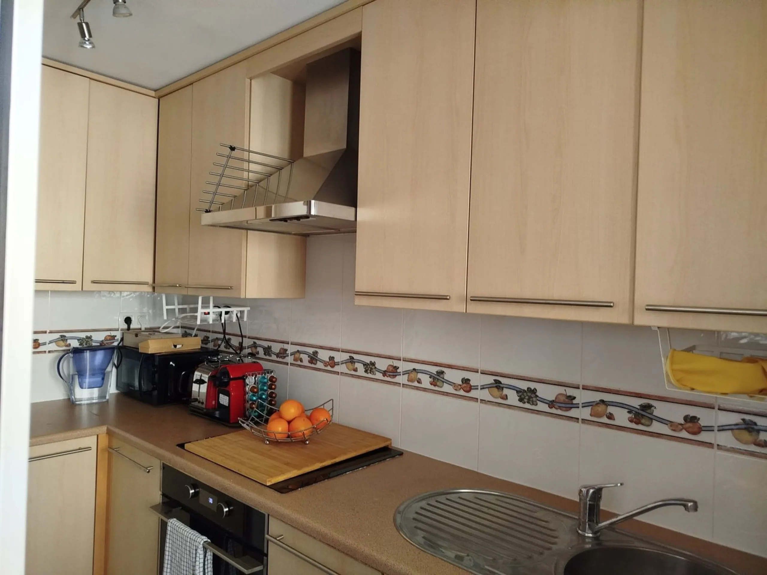Stylish and Well-Planned Apartment with Sea Views and Tourist License