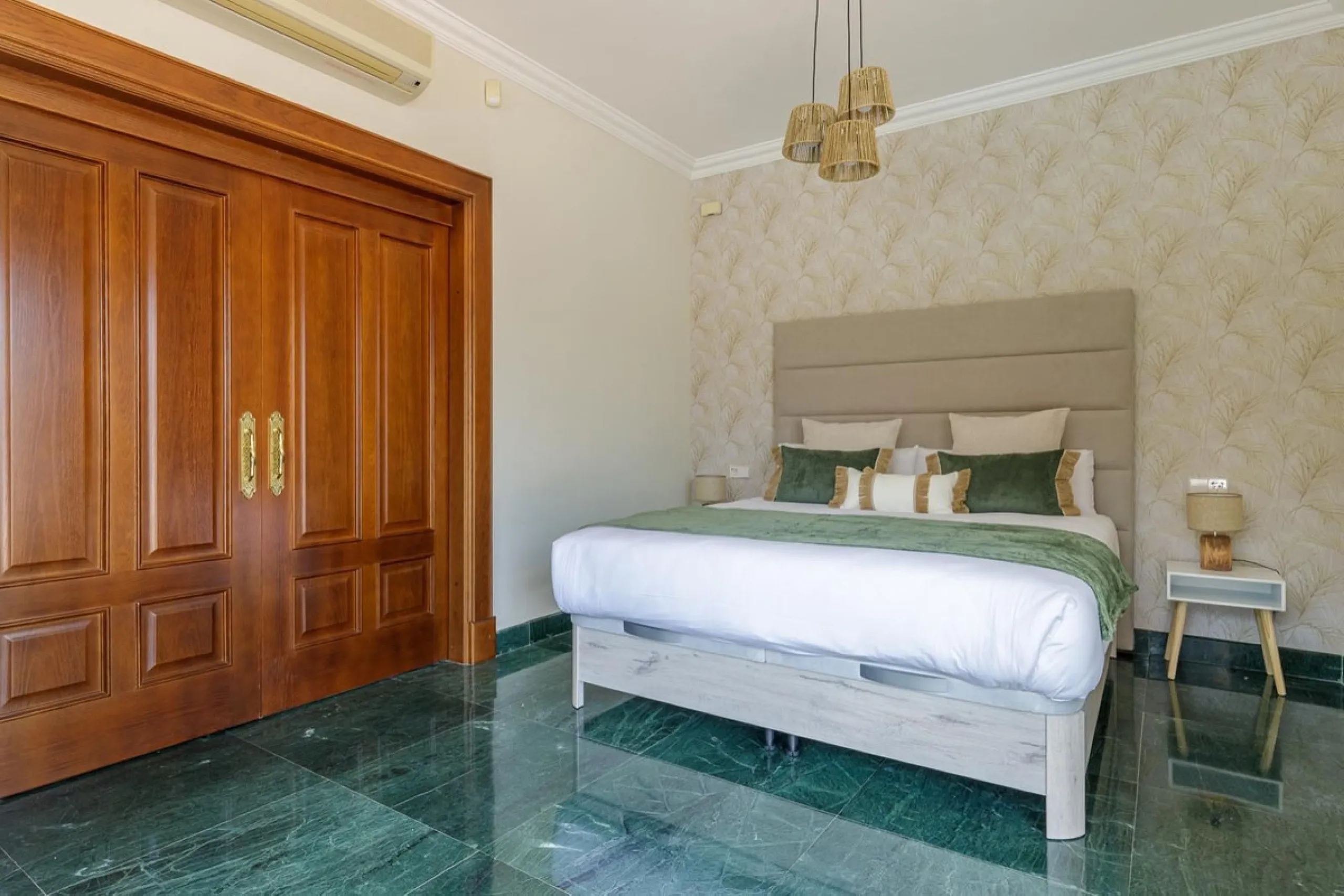 VILLA AT THE BEST PRICE IN MIJAS GOLF