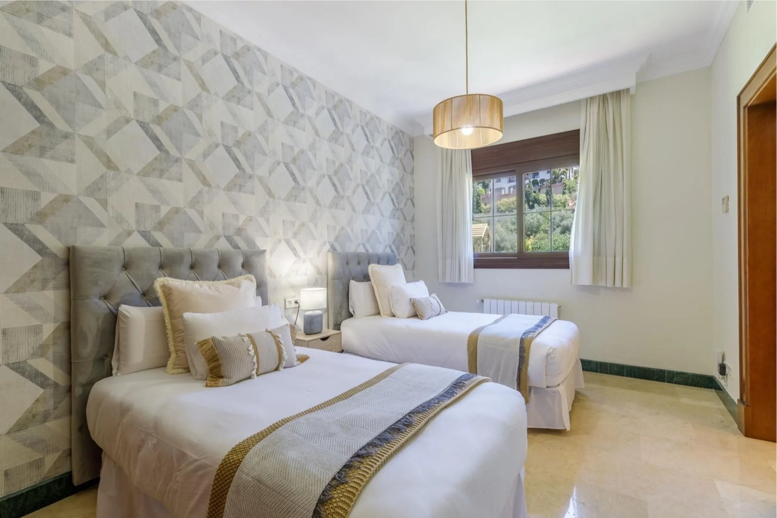 VILLA AT THE BEST PRICE IN MIJAS GOLF