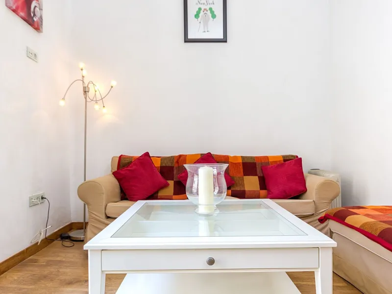 We are delighted to present this stunning city centre apartment, Casa 1880, a 19th-century gem located just a short stroll from Plaza de la Constitución in Malaga Centro. This exceptional property offers two bedrooms, one bathroom, an office, and a cozy l