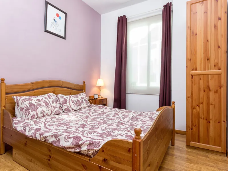 We are delighted to present this stunning city centre apartment, Casa 1880, a 19th-century gem located just a short stroll from Plaza de la Constitución in Malaga Centro. This exceptional property offers two bedrooms, one bathroom, an office, and a cozy l