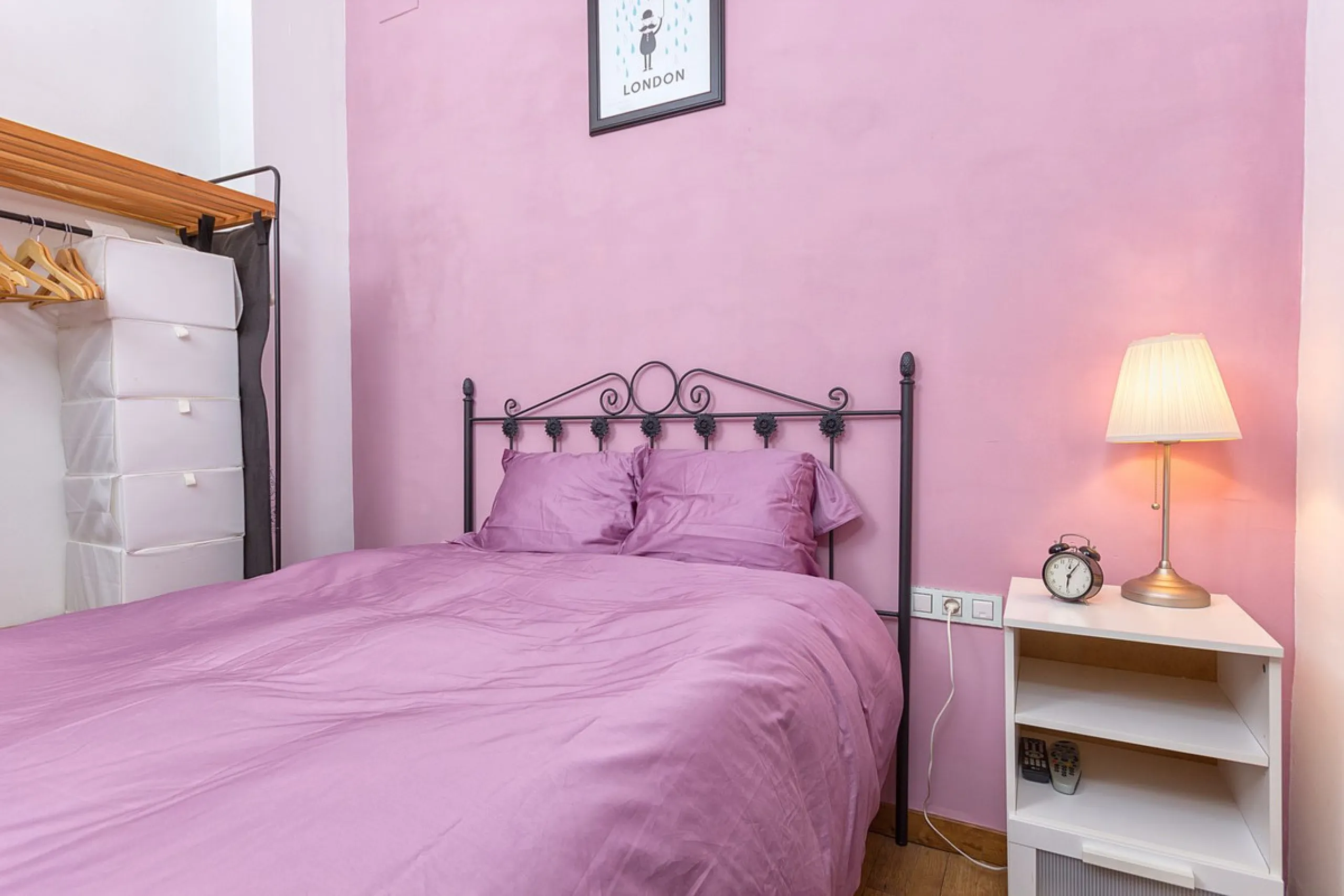 We are delighted to present this stunning city centre apartment, Casa 1880, a 19th-century gem located just a short stroll from Plaza de la Constitución in Malaga Centro. This exceptional property offers two bedrooms, one bathroom, an office, and a cozy l