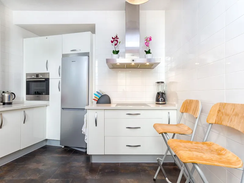 We are delighted to present this stunning city centre apartment, Casa 1880, a 19th-century gem located just a short stroll from Plaza de la Constitución in Malaga Centro. This exceptional property offers two bedrooms, one bathroom, an office, and a cozy l