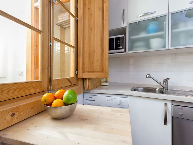 We are delighted to present this stunning city centre apartment, Casa 1880, a 19th-century gem located just a short stroll from Plaza de la Constitución in Malaga Centro. This exceptional property offers two bedrooms, one bathroom, an office, and a cozy l