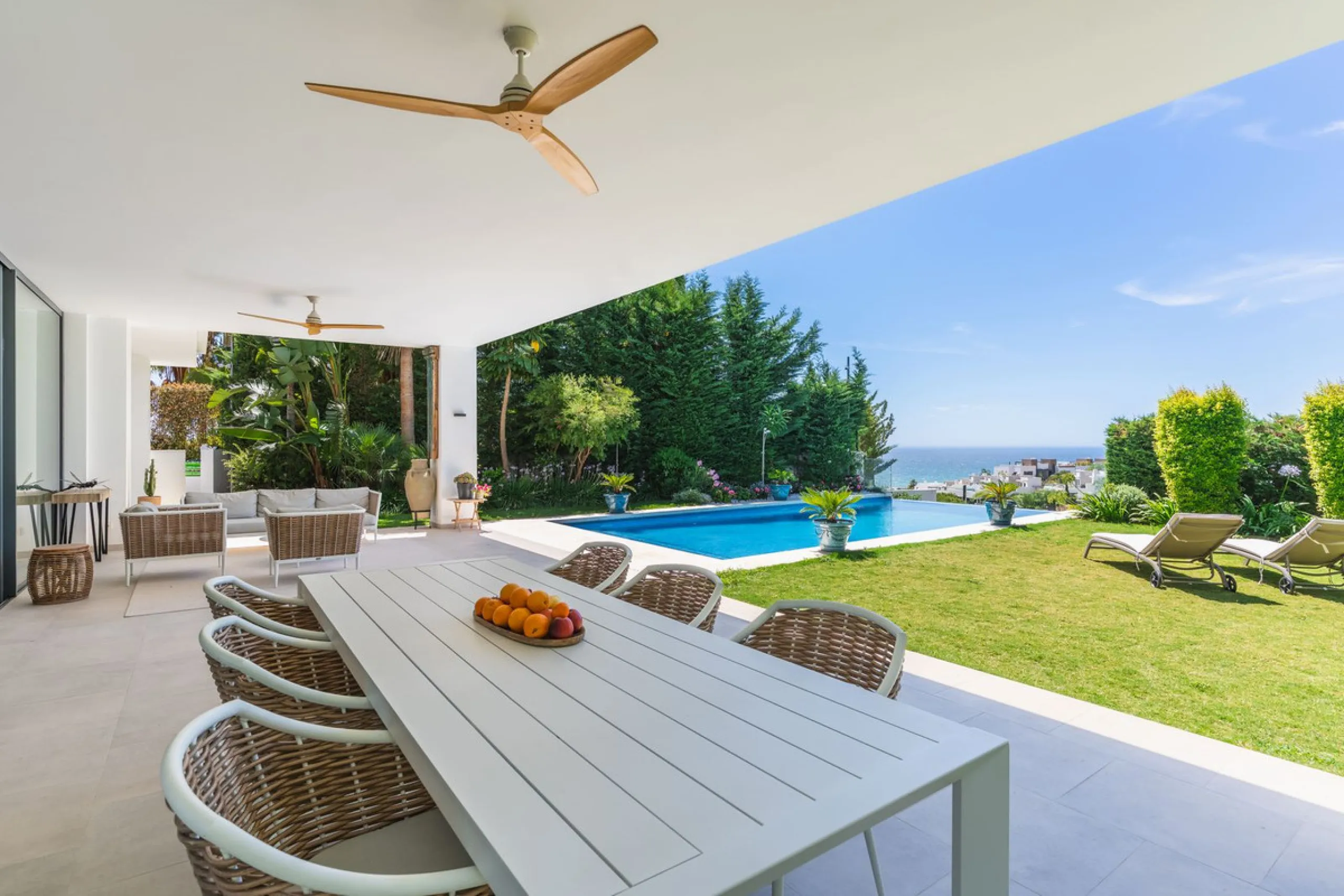 This exceptional luxury villa is situated in the prestigious area of Cabopino, Marbella East, offering a prime front line golf location with captivating views of both the sea and lush fairways. Designed to the highest standards, the property spans a gener