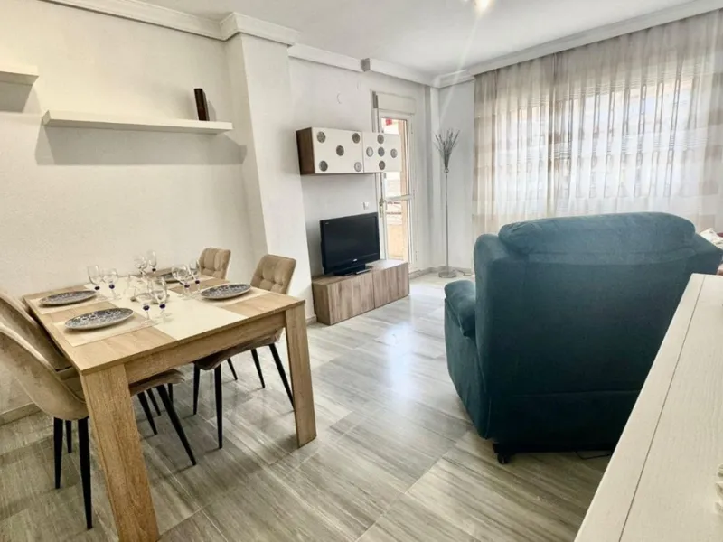 Modern 2-Bedroom Apartment – Excellent Location in Torremolinos