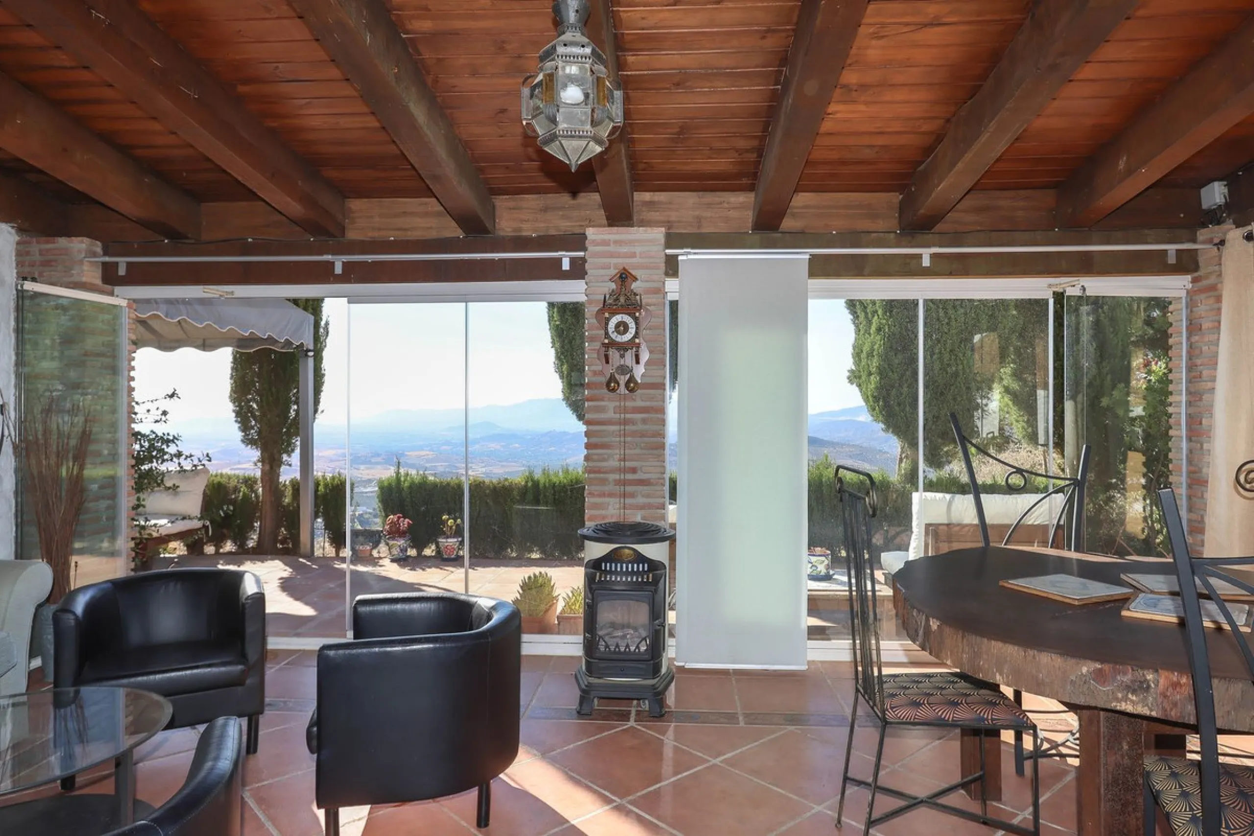 Detached Finca with Separate Accommodation
