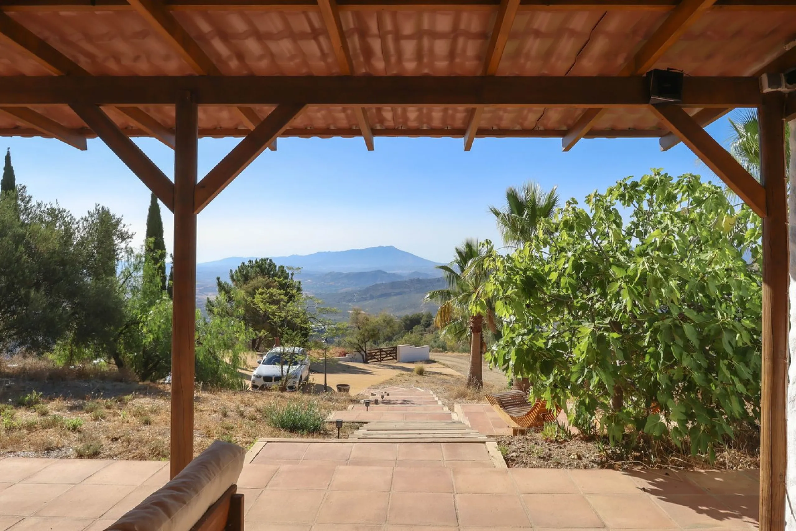 Detached Finca with Separate Accommodation