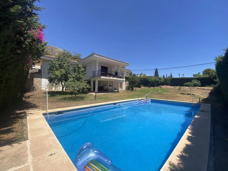 DETACHED VILLA TO REFORM IN THE BEAUTIFUL - LA CAPELLANIA, BENALMADENA! Has LPO!