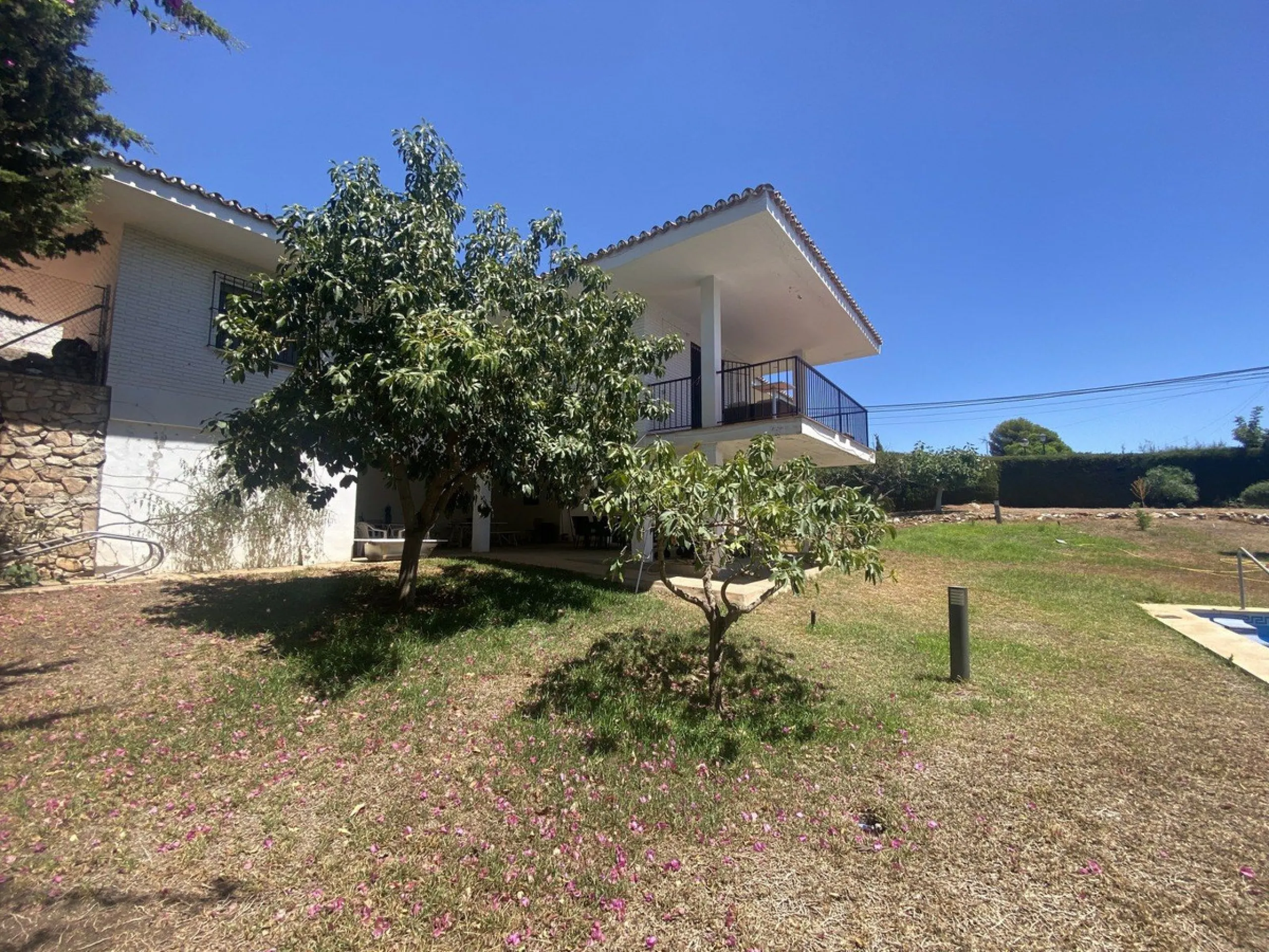 DETACHED VILLA TO REFORM IN THE BEAUTIFUL - LA CAPELLANIA, BENALMADENA! Has LPO!