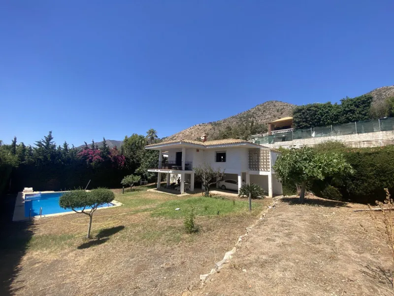 DETACHED VILLA TO REFORM IN THE BEAUTIFUL - LA CAPELLANIA, BENALMADENA! Has LPO!
