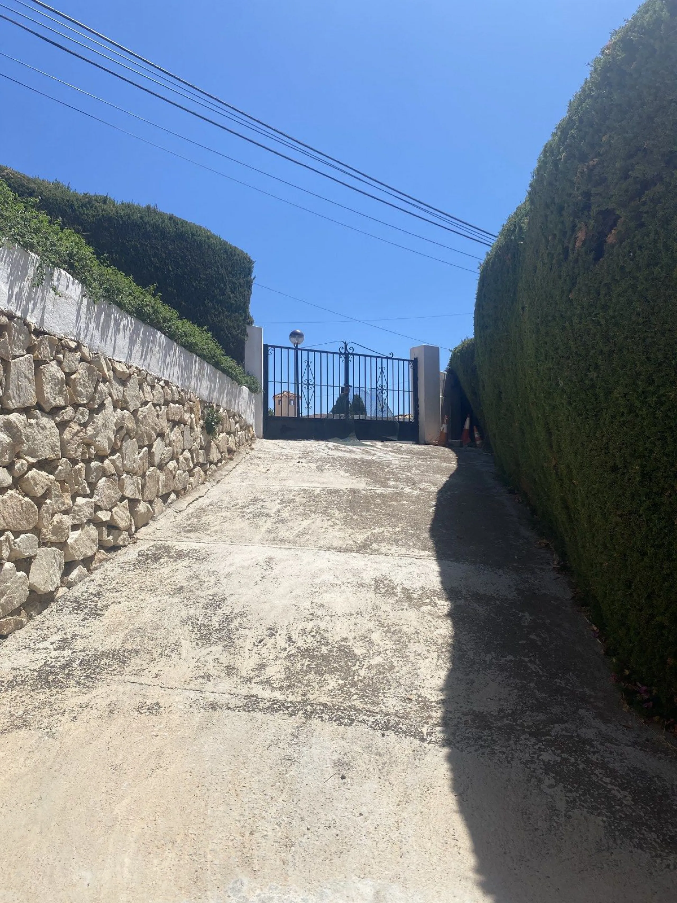 DETACHED VILLA TO REFORM IN THE BEAUTIFUL - LA CAPELLANIA, BENALMADENA! Has LPO!